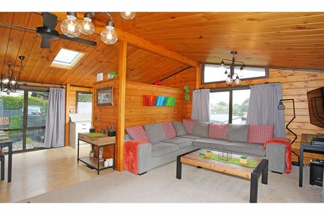 Photo of property in 13 Chrisarda Place, Red Hill, Papakura, 2110