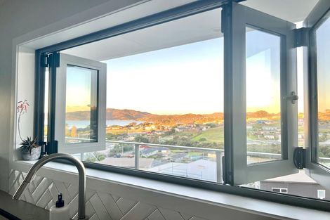 Photo of property in 28 Cable Bay Block Road, Cable Bay, 0420