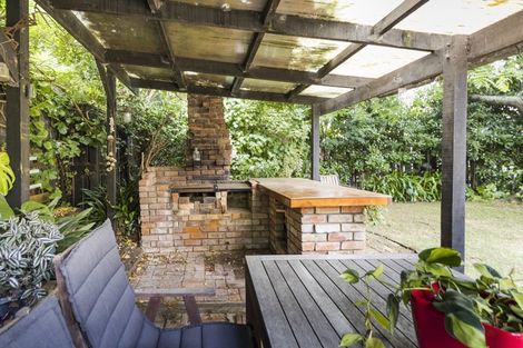 Photo of property in 27 Alan Street, Palmerston North, 4414