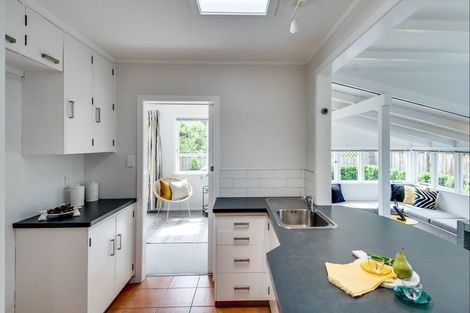 Photo of property in 12 Von Dadelszen Place, Havelock North, 4130