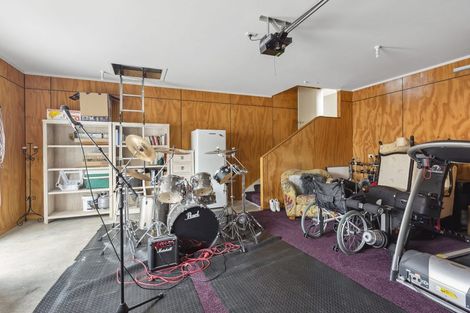 Photo of property in 11 Metzenthin Close, Raumati South, Paraparaumu, 5032