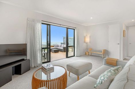 Photo of property in 23 Waipipi Road, Waverley, 4591