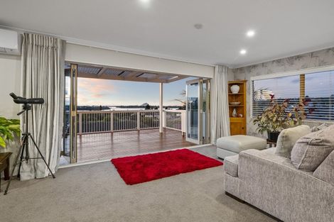 Photo of property in 20 Bayvista Close, Welcome Bay, Tauranga, 3112