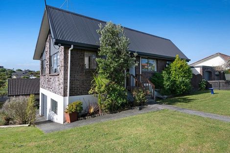 Photo of property in 23 Bay Street, Red Beach, 0932