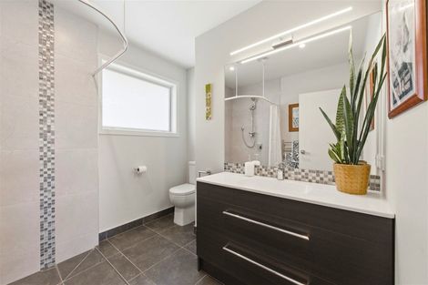 Photo of property in 72 Old Mill Road, Brooklyn, Motueka, 7198