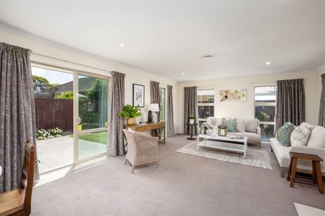 Photo of property in 6a Sunningvale Lane, Ilam, Christchurch, 8053