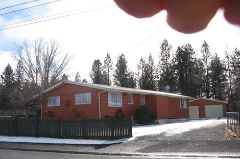 Photo of property in 9 Jollie Road, Twizel, 7901