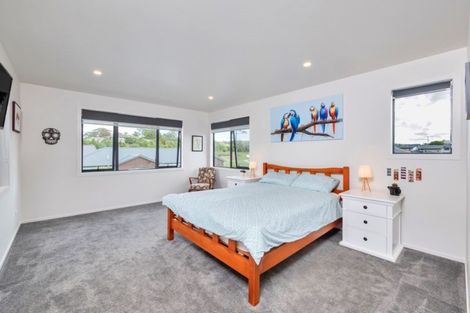 Photo of property in 19 Kawaupaka Road, Kaukapakapa, Helensville, 0875