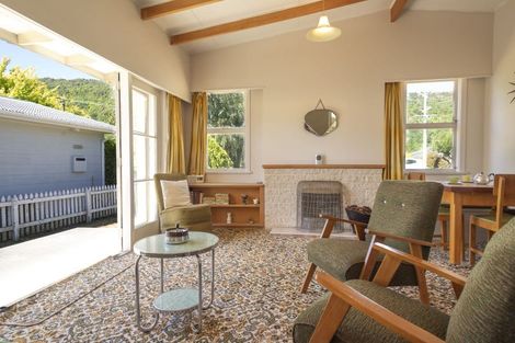 Photo of property in 44 Centennial Avenue, Arrowtown, 9302