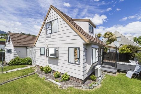 Photo of property in 19 Towai Street, Stoke, Nelson, 7011