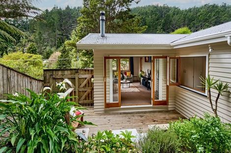 Photo of property in 24 Elmslie Road, Pinehaven, Upper Hutt, 5019