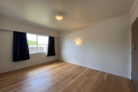 Photo of property in 16 Hall Avenue, Mangere, Auckland, 2022
