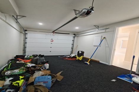 Photo of property in 52d Hutchinsons Road, Bucklands Beach, Auckland, 2014