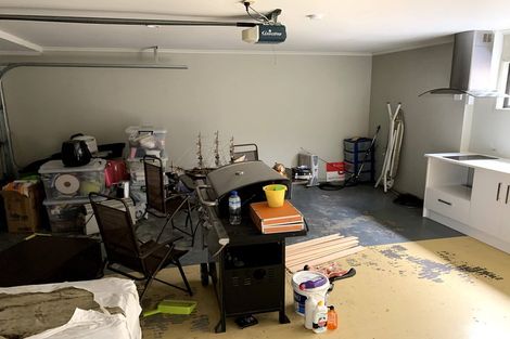 Photo of property in 2/17 Kennedy Avenue, Forrest Hill, Auckland, 0620