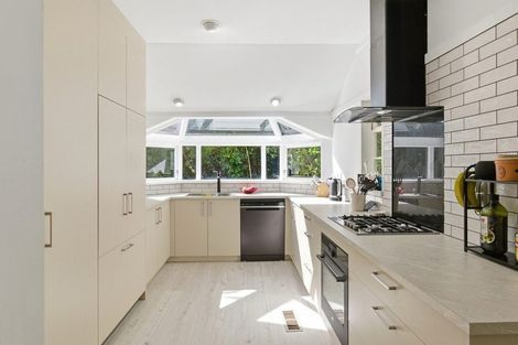 Photo of property in 92 Amritsar Street, Khandallah, Wellington, 6035