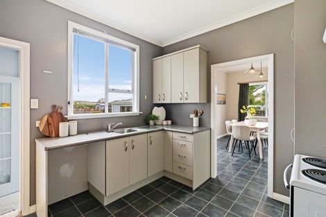 Photo of property in 3 Winchester Street, Levin, 5510