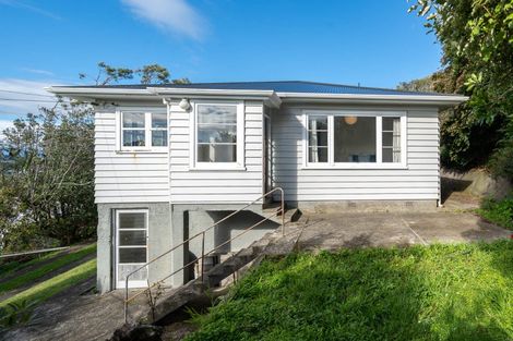 Photo of property in 179 Broderick Road, Johnsonville, Wellington, 6037