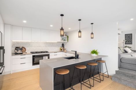 Photo of property in 115 Royal Park Drive, Parklands, Christchurch, 8083