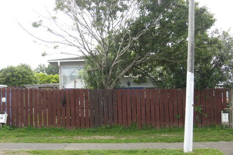 Photo of property in 2/18 Sharland Avenue, Manurewa, Auckland, 2102
