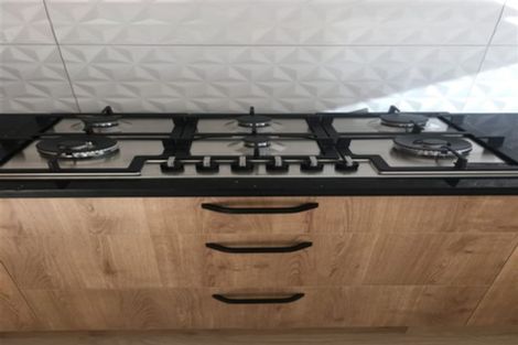 Photo of property in 50 Bordeaux Parade, Te Atatu South, Auckland, 0610