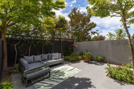 Photo of property in 89 Holly Road, St Albans, Christchurch, 8014