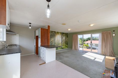 Photo of property in 21 Oaklands Grove, Clouston Park, Upper Hutt, 5018