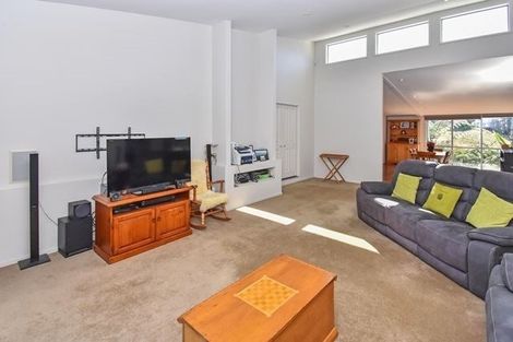 Photo of property in 525 Creightons Road, Ardmore, Papakura, 2582