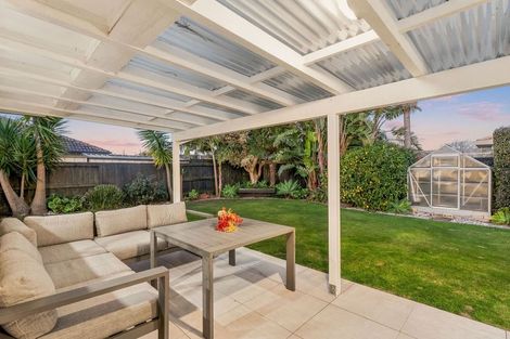 Photo of property in 37 Kahira Crescent, Papamoa Beach, Papamoa, 3118