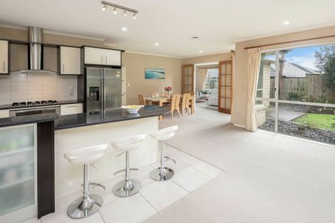 Photo of property in 100 Middlefield Drive, Flat Bush, Auckland, 2016