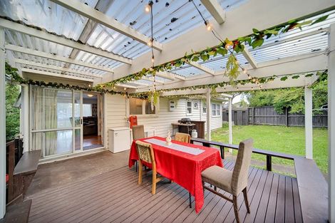 Photo of property in 4 Burndale Terrace, Manurewa, Auckland, 2102