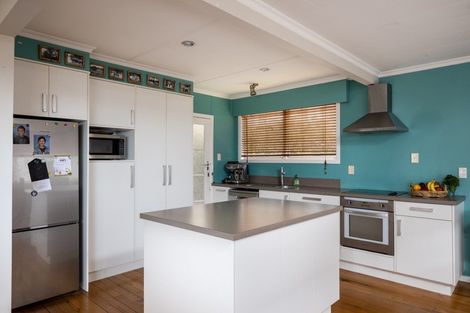 Photo of property in 108 Frankley Road, Frankleigh Park, New Plymouth, 4310