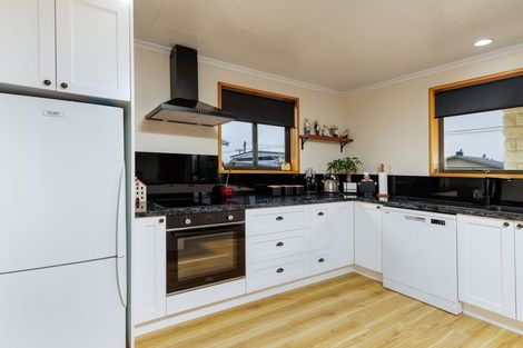 Photo of property in 34 Opie Street, Waimate, 7924