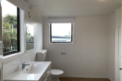 Photo of property in 27 Ngaio Street, Otaki Beach, Otaki, 5512