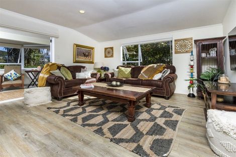 Photo of property in 31a Rewi Street, Torbay, Auckland, 0630