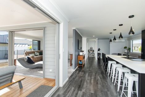 Photo of property in 15 Sterling Park, Lytton West, Gisborne, 4010