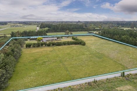 Photo of property in 996 Weedons Ross Road, West Melton, Christchurch, 7671