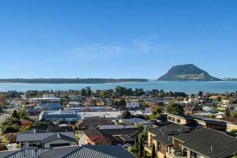 Photo of property in 2b Hinewa Road, Otumoetai, Tauranga, 3110