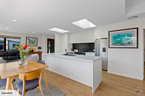 Photo of property in 39 Shepherd Road, Jacks Point, Queenstown, 9371