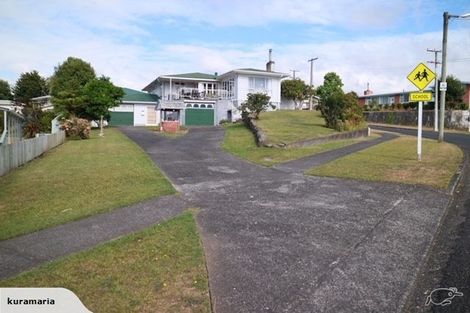 Photo of property in 2 Hikurangi Terrace, Taumarunui, 3920