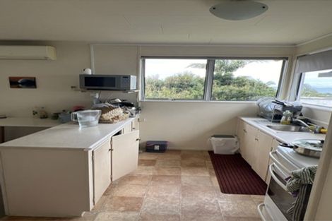 Photo of property in 1/207 East Coast Road, Castor Bay, Auckland, 0620