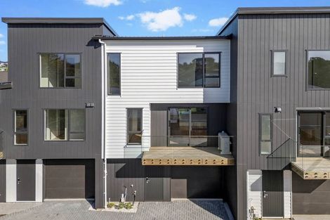 Photo of property in 24e Wayne Drive, Mangere, Auckland, 2022