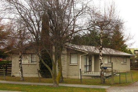 Photo of property in 30 Adamson Drive, Arrowtown, 9302