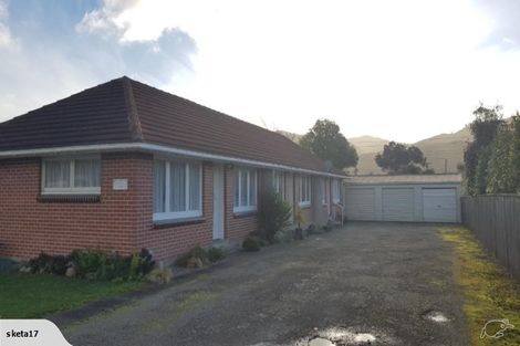 Photo of property in 3/34 Heretaunga Square, Silverstream, Upper Hutt, 5019