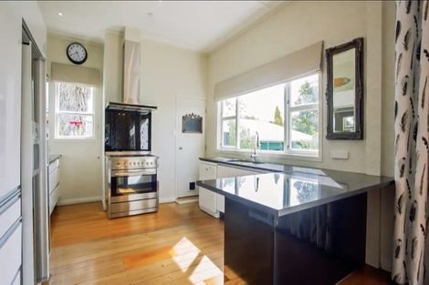 Photo of property in 106 Archers Road, Glenfield, Auckland, 0629