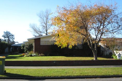 Photo of property in 139 Warren Crescent, Hillmorton, Christchurch, 8025