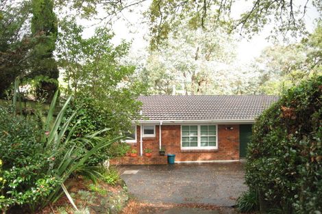 Photo of property in 22 Cheriton Road, Mellons Bay, Auckland, 2014