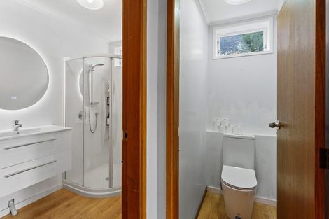 Photo of property in 9 Moana Road, Paraparaumu, 5032