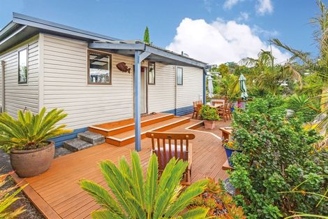Photo of property in 2 Ridge Road, Tairua, 3508