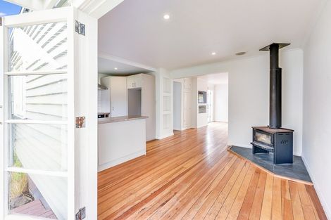 Photo of property in 20 Kiwi Avenue, Forest Lake, Hamilton, 3200