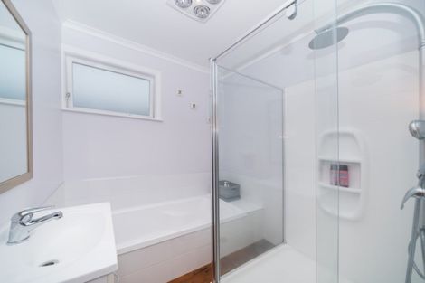 Photo of property in 30 Guy Avenue, Takaro, Palmerston North, 4410